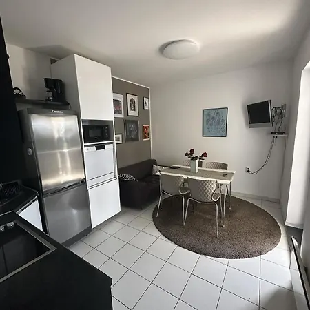 Apartman Fuer 4 Personen Ca 56 Qm In Njivice, Kvarner Bucht Krk